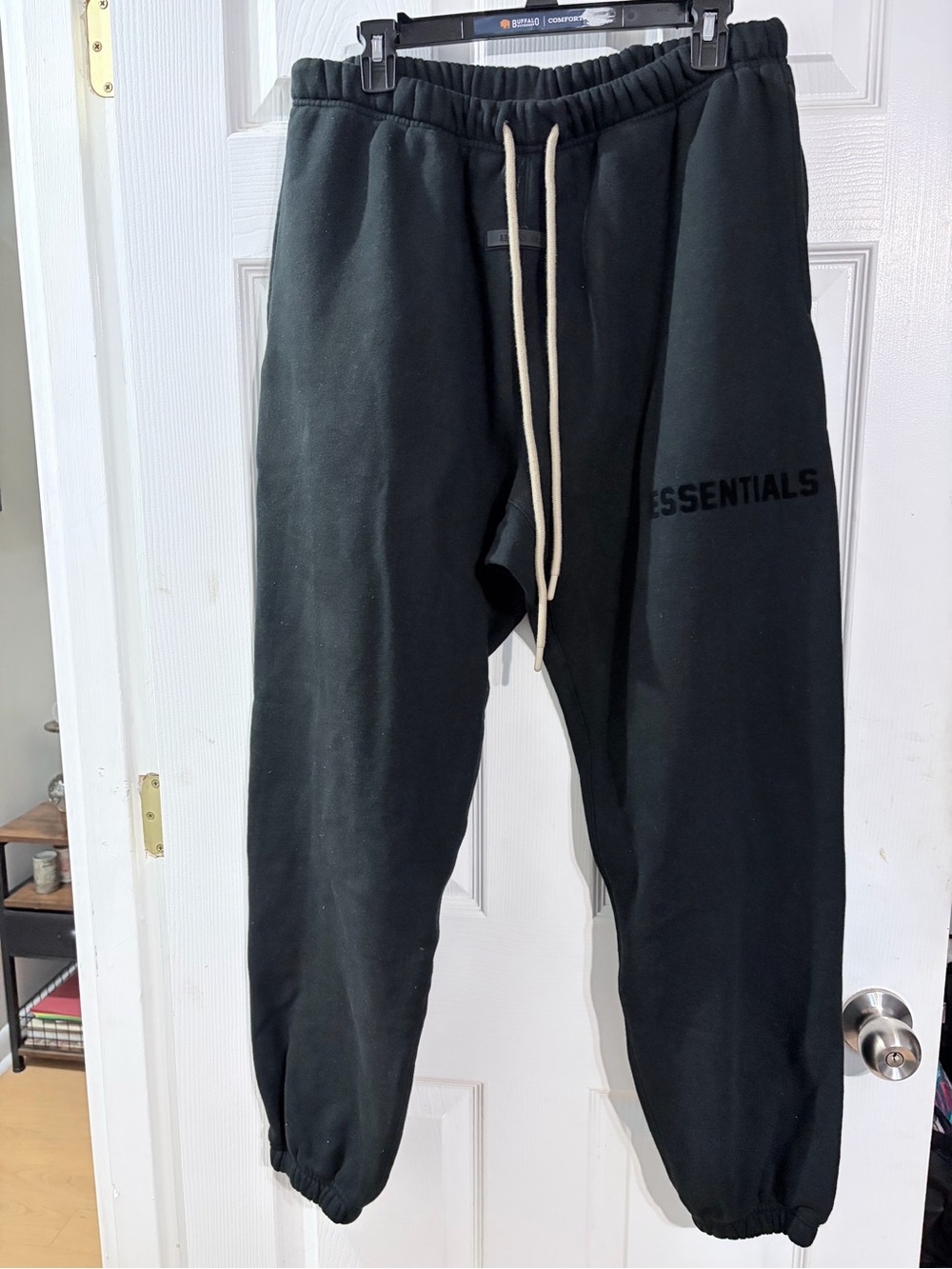 Fear of God Essentials Black Sweatpants L FOG Joggers